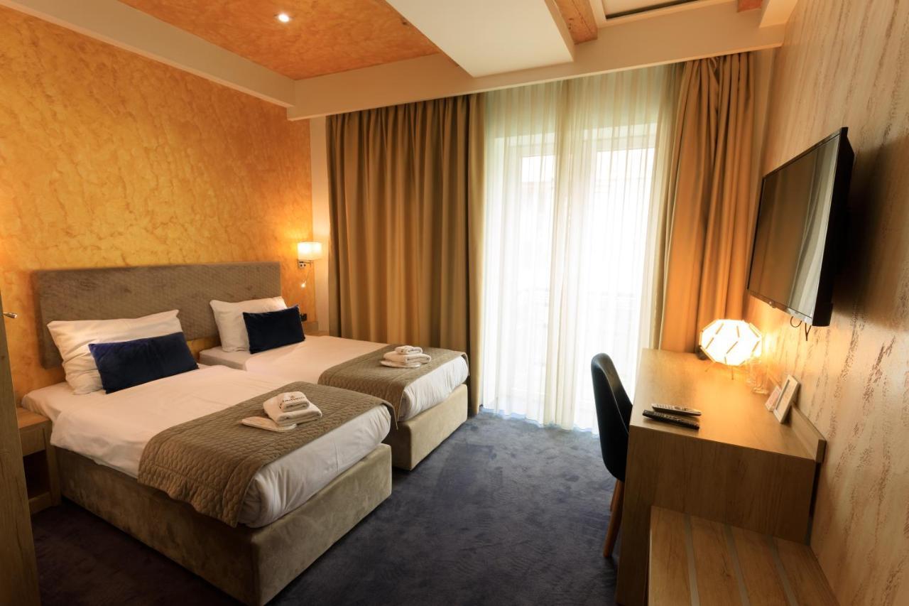 נובי פאזאר Hotel Elements מראה חיצוני תמונה