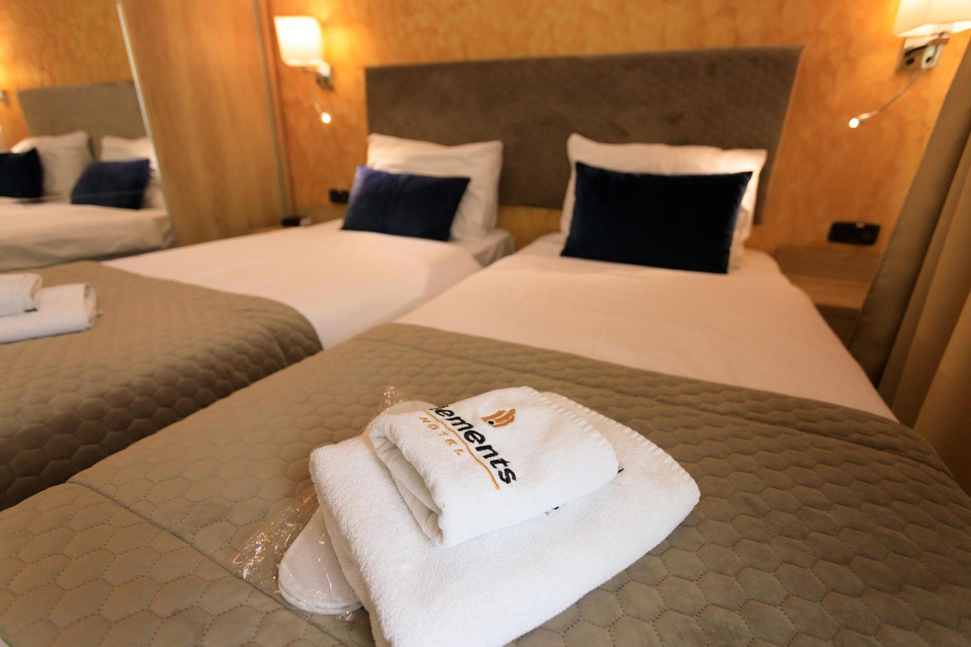 נובי פאזאר Hotel Elements מראה חיצוני תמונה