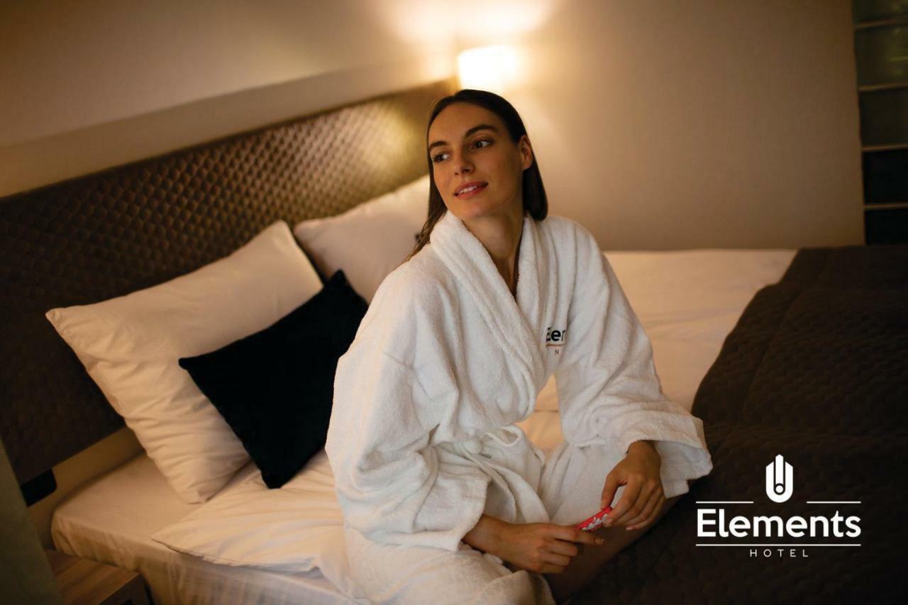 נובי פאזאר Hotel Elements מראה חיצוני תמונה