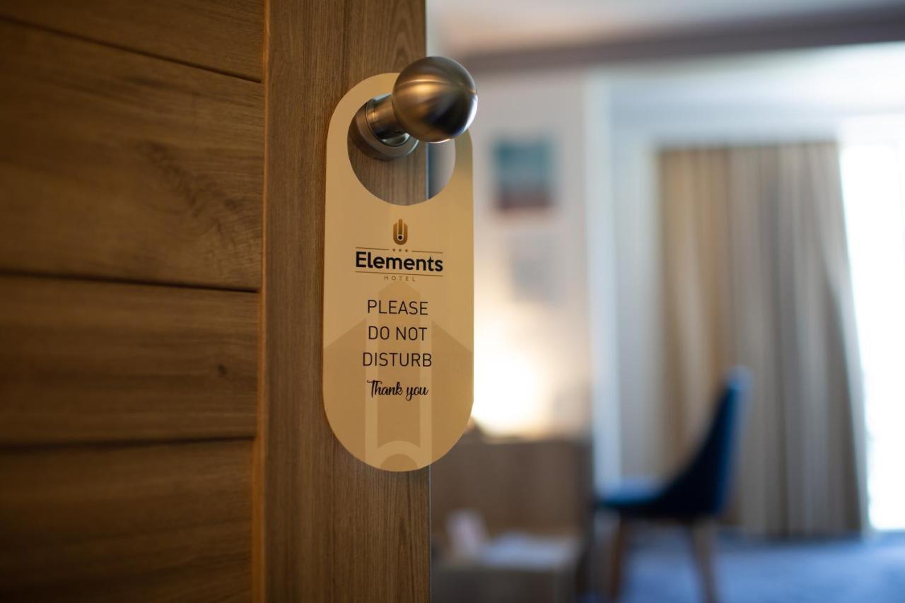 נובי פאזאר Hotel Elements מראה חיצוני תמונה
